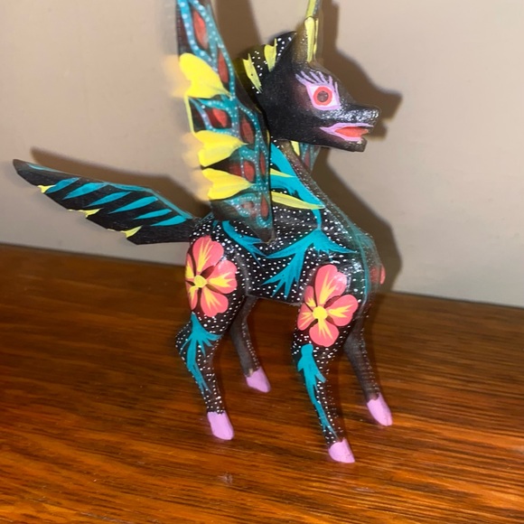 Colorful Alebrije Figurine - Picture 1 of 5